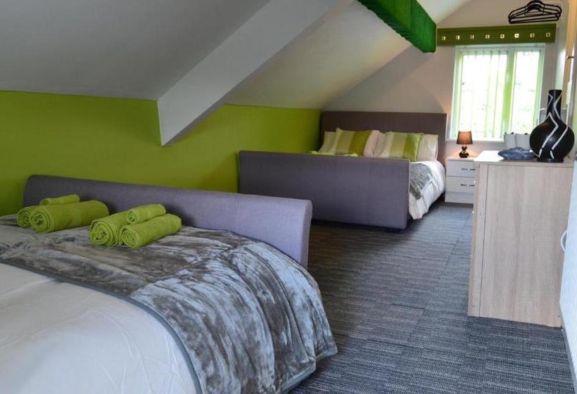 Quarto Familiar Deluxe, Old Trafford Guest House