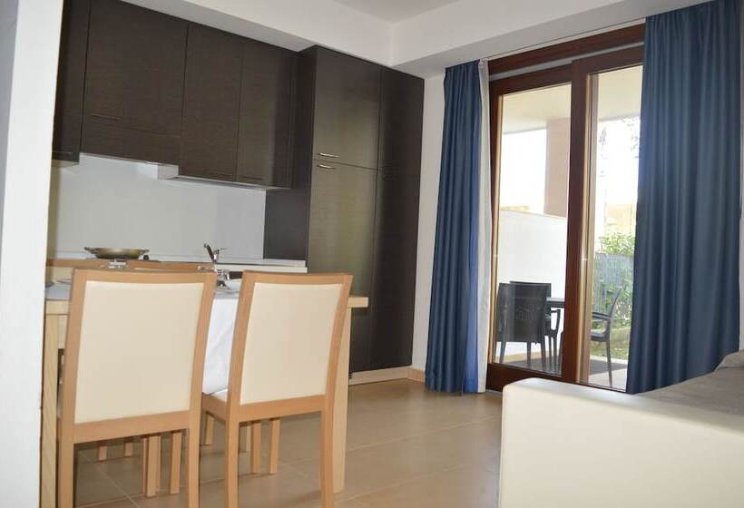 Апартаменты 1 Спальня Вид на Сад, Prince Franklyn