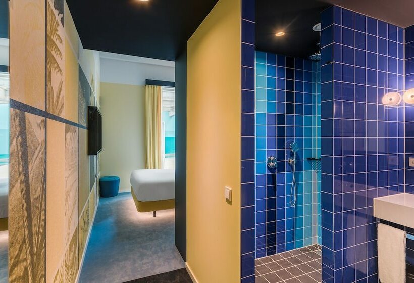 标准单人间, Room Mate Bruno