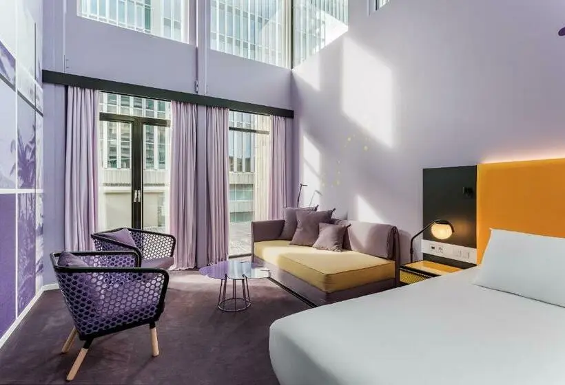 اتاق اجرایی, Room Mate Bruno