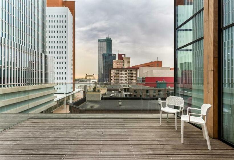 套房, Room Mate Bruno