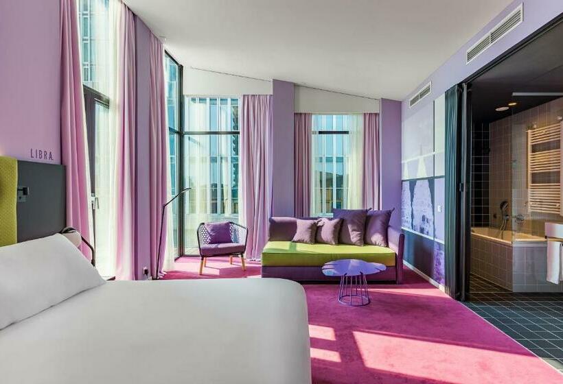 小型套房, Room Mate Bruno