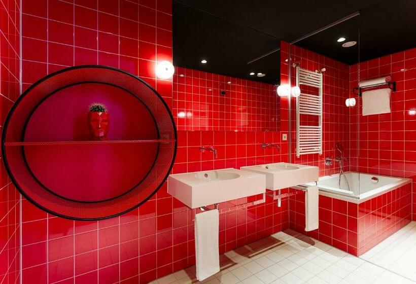 套房, Room Mate Bruno