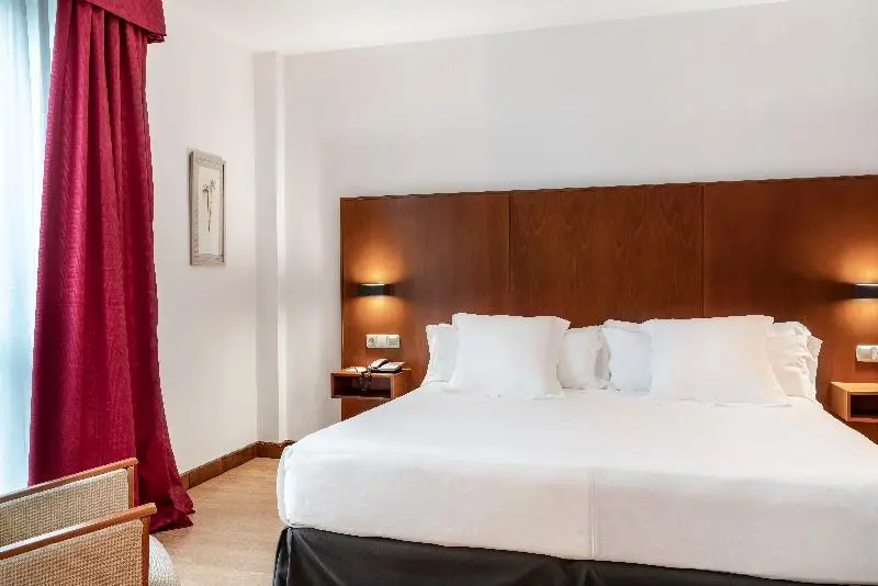 اتاق استاندارد, Room Mate Bruno