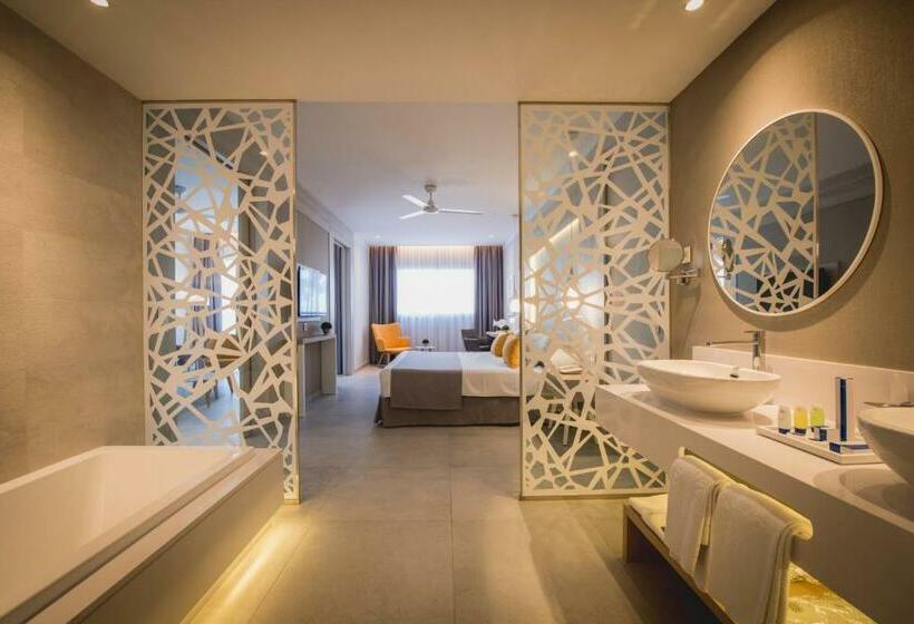 Люкс Мастер, Bahia Principe Fantasia Tenerife