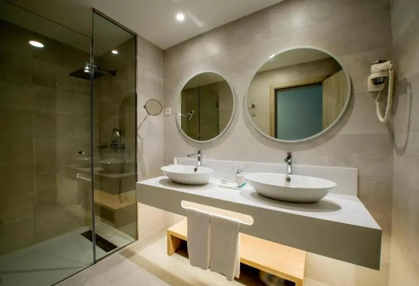 Junior swim-up suite, Bahia Principe Explore Fantasia - All Inclusive