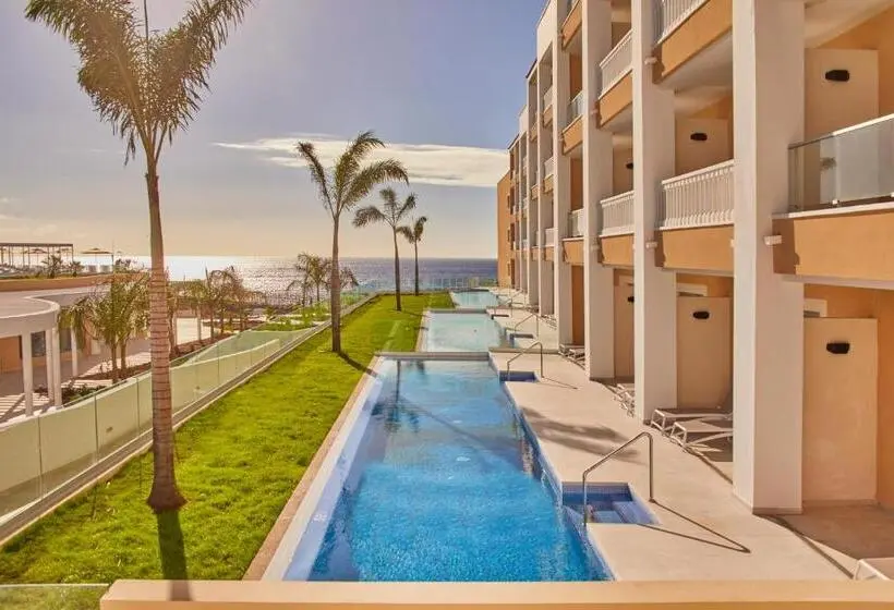 Junior swim-up suite, Bahia Principe Explore Fantasia - All Inclusive