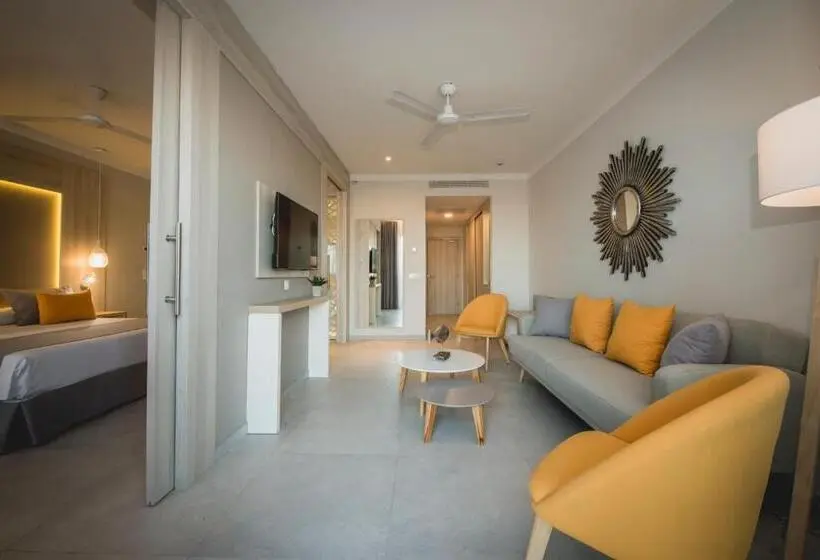 سوئیت مستر با چشم‌انداز دریا, Bahia Principe Explore Fantasia - All Inclusive