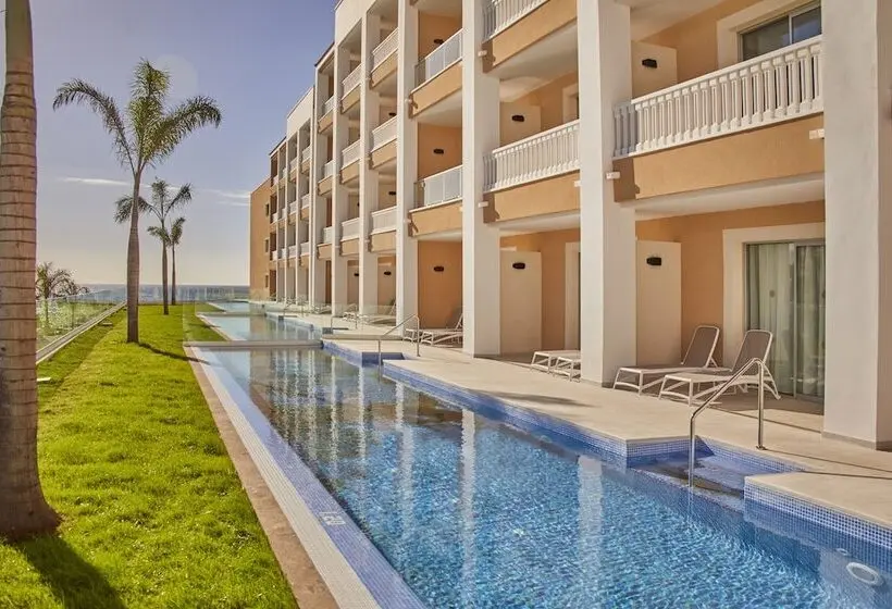 Junior swim-up suite, Bahia Principe Explore Fantasia - All Inclusive