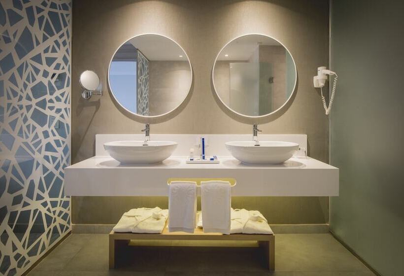 جناح جونيور مطلّ علي البحر, Bahia Principe Fantasia Tenerife