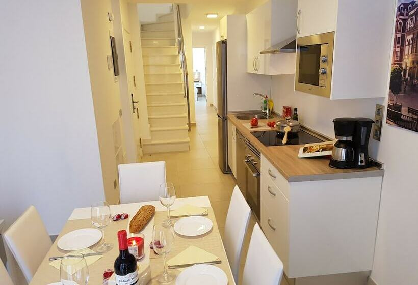 , Canteras Suites