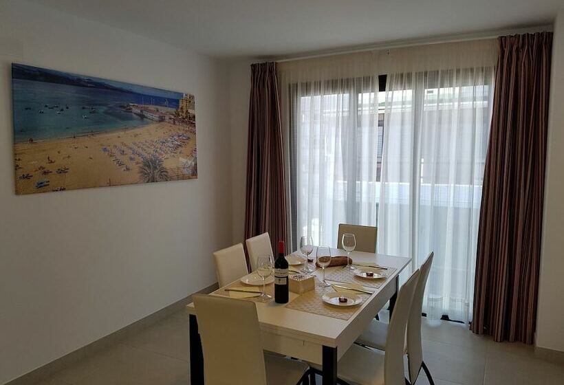 ３ベッドルームデュプレックスアパート, Canteras Suites