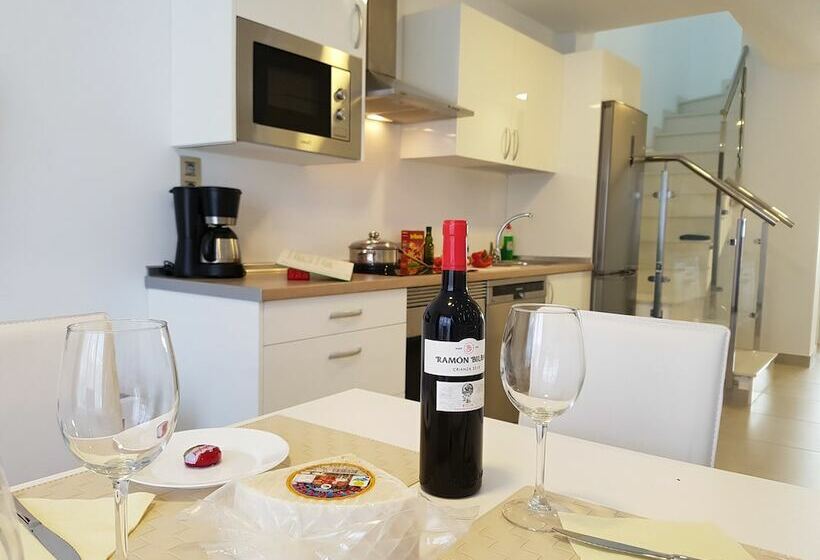 3 Bedroom Duplex Apartment, Canteras Suites