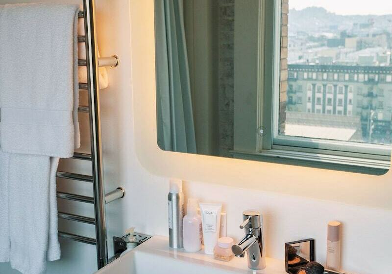 프리미엄 룸, Yotel San Francisco