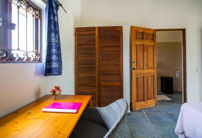 اتاق لوکس, Bed And Breakfast Toni Kunchi