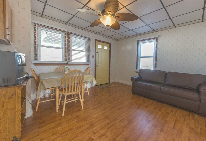 סוויטת 2 חדרי שינה, Buttercup Suites