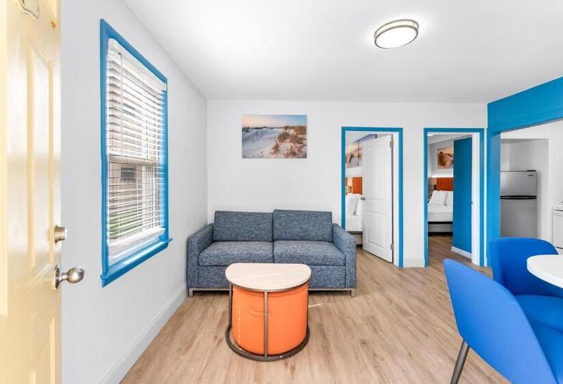 סוויטת 2 חדרי שינה, Buttercup Suites