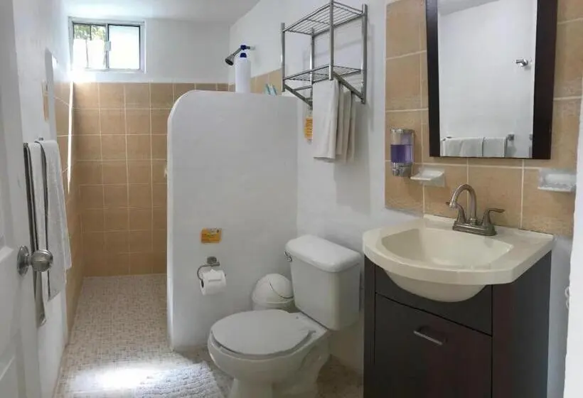 Talo 1 Makuuhuone, Casa Kaan Calakmul