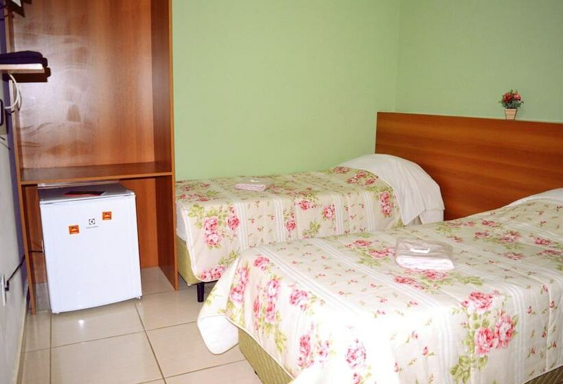 اتاق استاندارد, Dos Viajantes