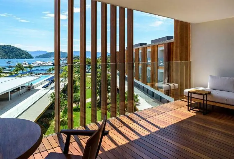 سوییت با چشمانداز دریا, Fasano Angra Dos Reis