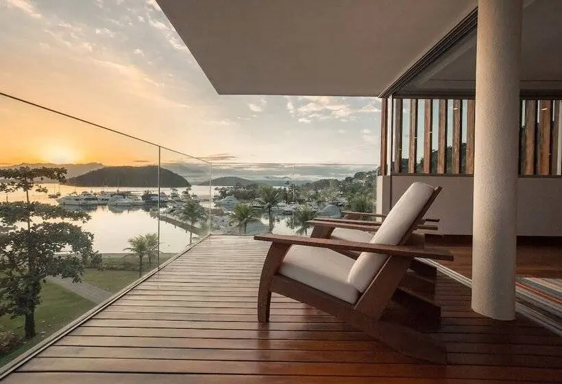 سوییت با چشمانداز دریا, Fasano Angra Dos Reis
