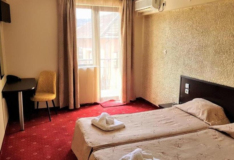 غرفة قياسية فردية, хотел хилез Hotel Hilez