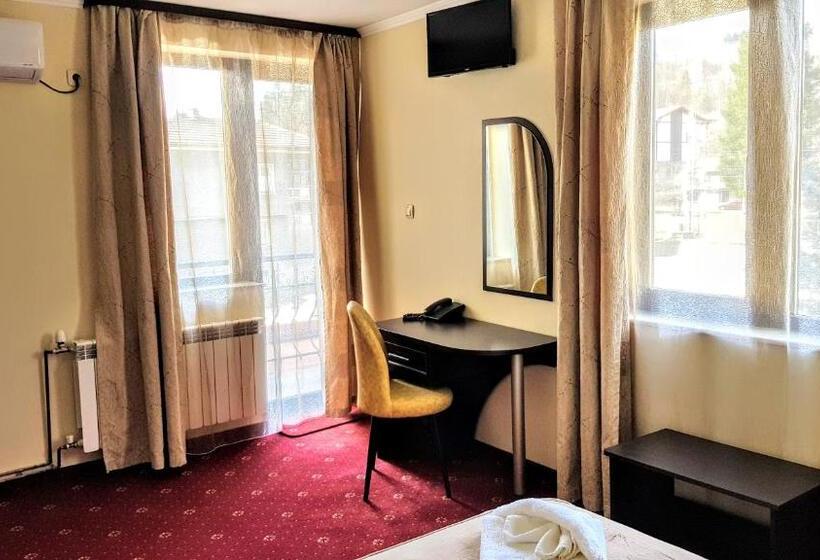 Номер Стандарт, хотел хилез Hotel Hilez