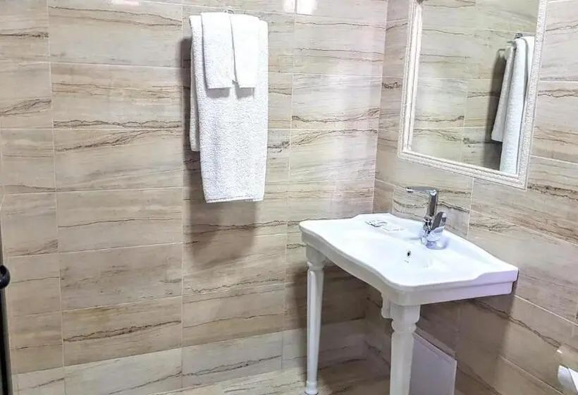 استودیوی استاندارد, хотел хилез Hotel Hilez