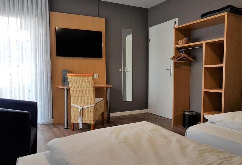 חדר סטנדרט, & Restaurant Hüllen