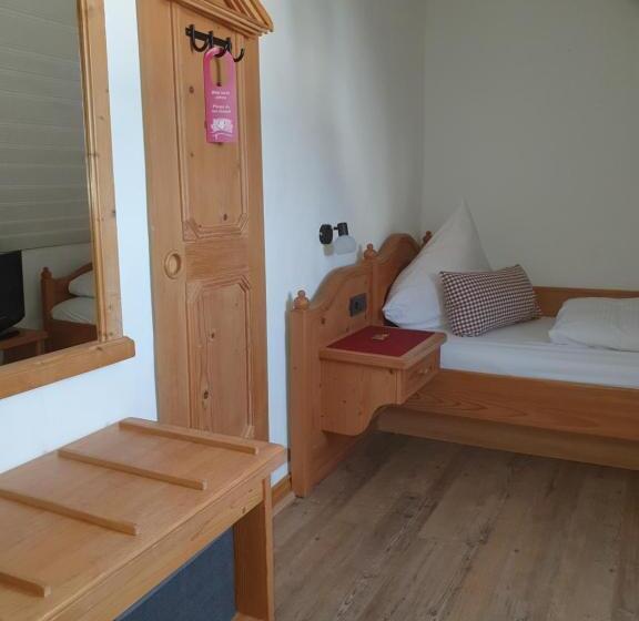 חדר אקונומי יחיד, & Restaurant Hüllen