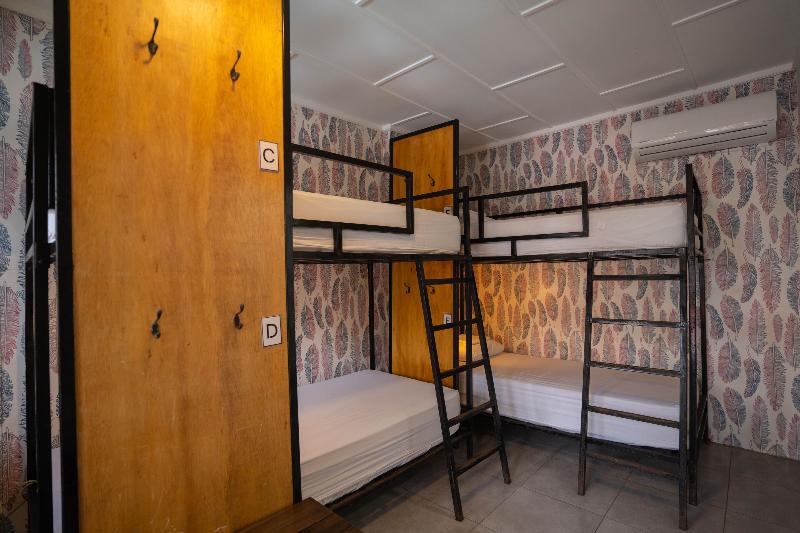 تختخواب در اتاق مشترک, Socialtel Montañita   Formerly Selina Montañita