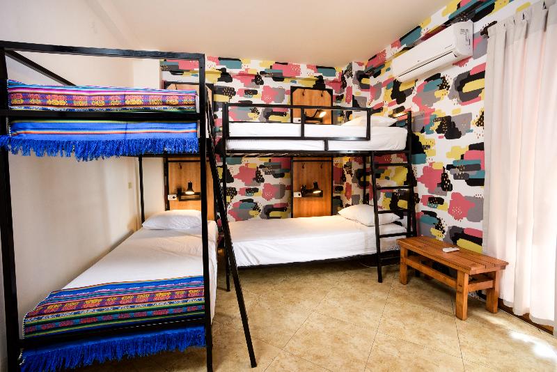 اتاق استاندارد چهار تخته, Socialtel Montañita   Formerly Selina Montañita