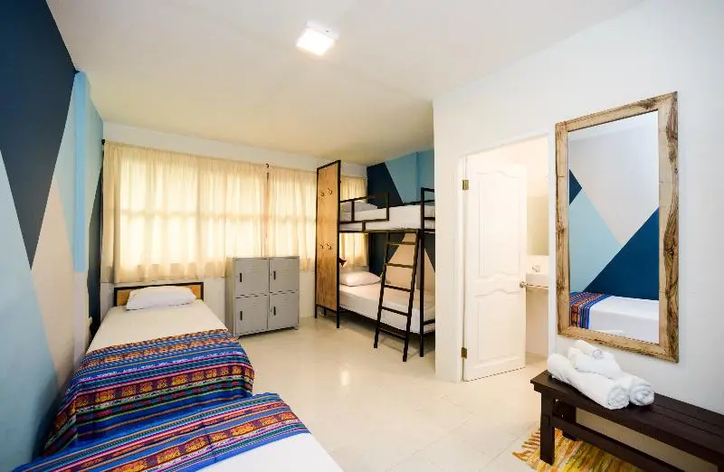 اتاق استاندارد چهار تخته, Socialtel Montañita   Formerly Selina Montañita