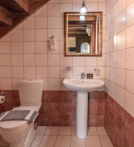 דירת חדר, The Stonemade Houses