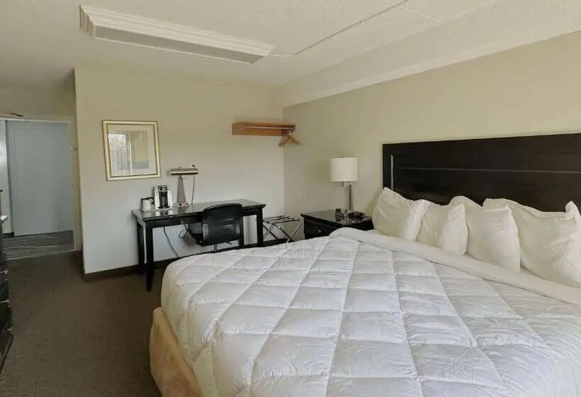 キングサイズベッドのスタンダードルーム, Travelodge By Wyndham Welland