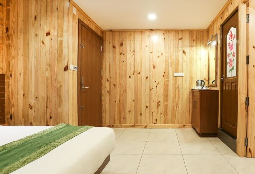 Номер Deluxe, Treebo Trip Cmks Habitat Center