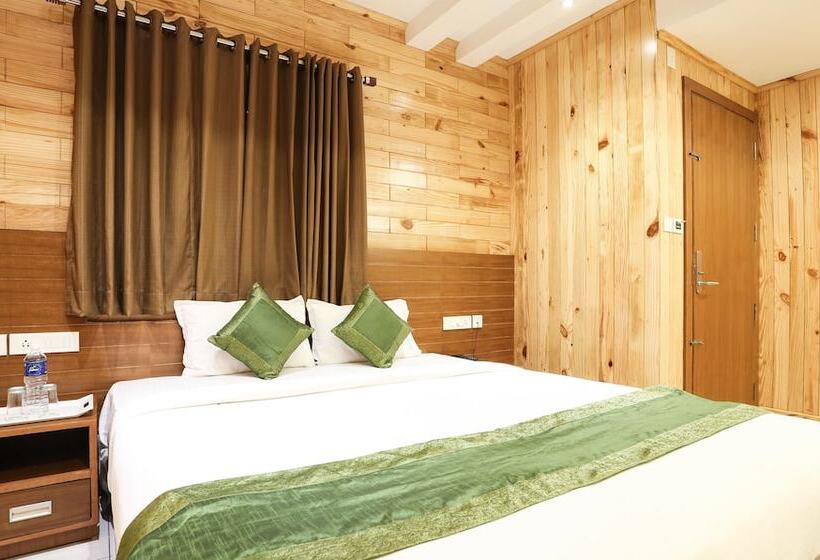 Номер Deluxe, Treebo Trip Cmks Habitat Center