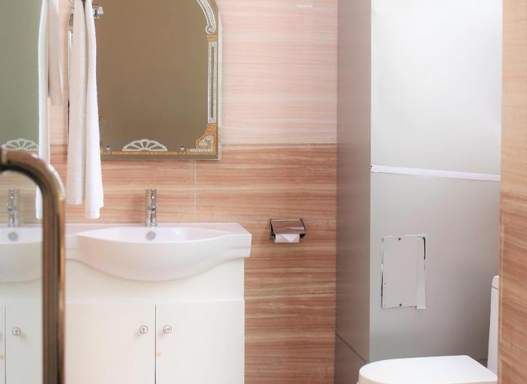 اتاق استاندارد یک نفره, Yama Hotel & Rooftop Bar