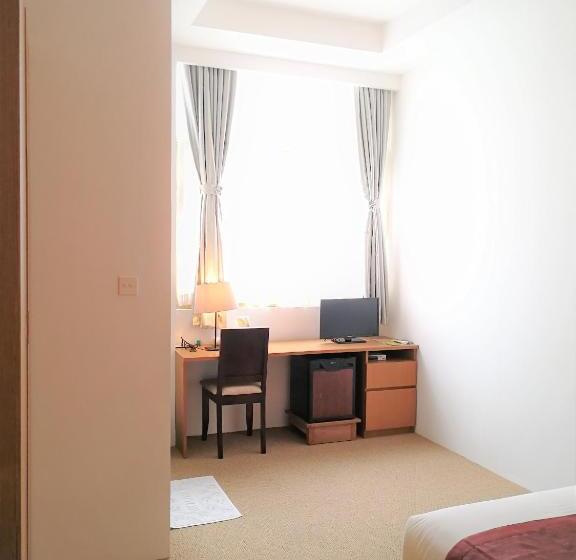 اتاق استاندارد یک نفره, Yama Hotel & Rooftop Bar