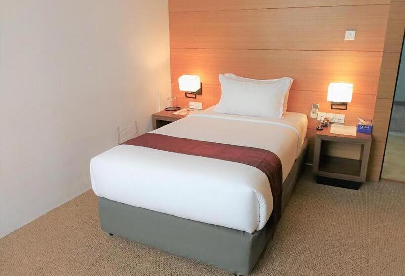 اتاق استاندارد یک نفره, Yama Hotel & Rooftop Bar