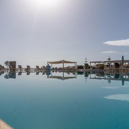 Номер Deluxe Вид на Бассейн, Mimid Dunes Beach