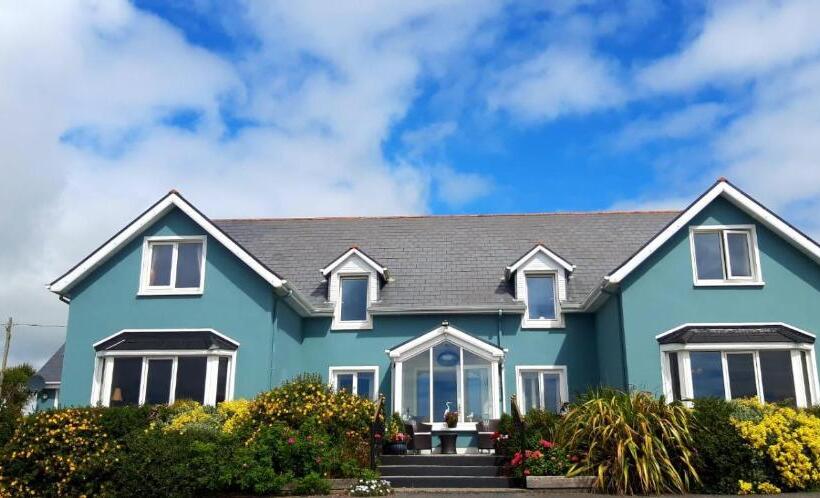 חדר סטנדרט, The Lighthouse