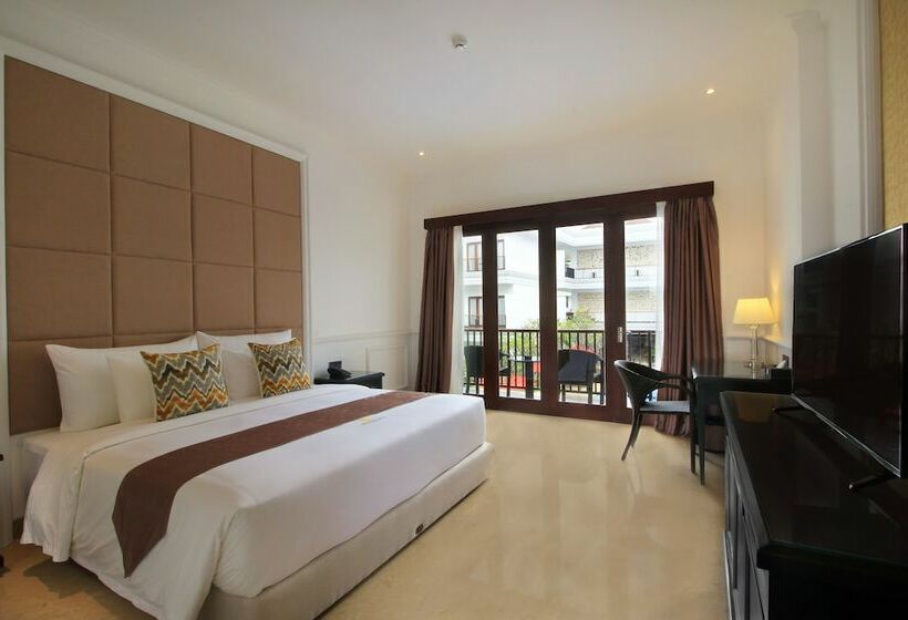 غرفة ديلوكس مطلة على حمام السباحة, Grand Palace Hotel Sanur   Bali