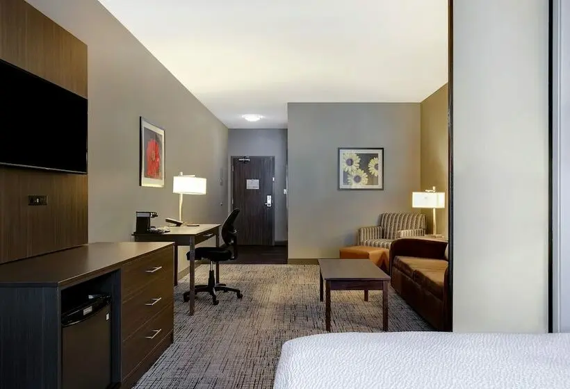 Juniorsviitti, Days Inn & Suites By Wyndham Warman