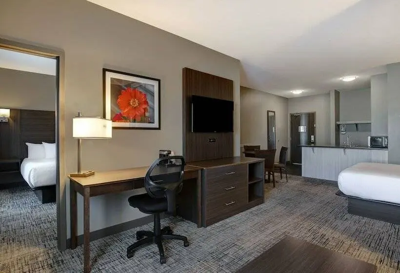 Perhesviitti, Days Inn & Suites By Wyndham Warman