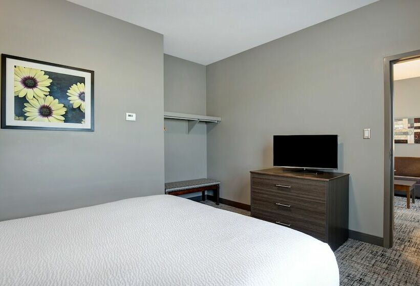 جناح عائلي, Days Inn & Suites By Wyndham Warman