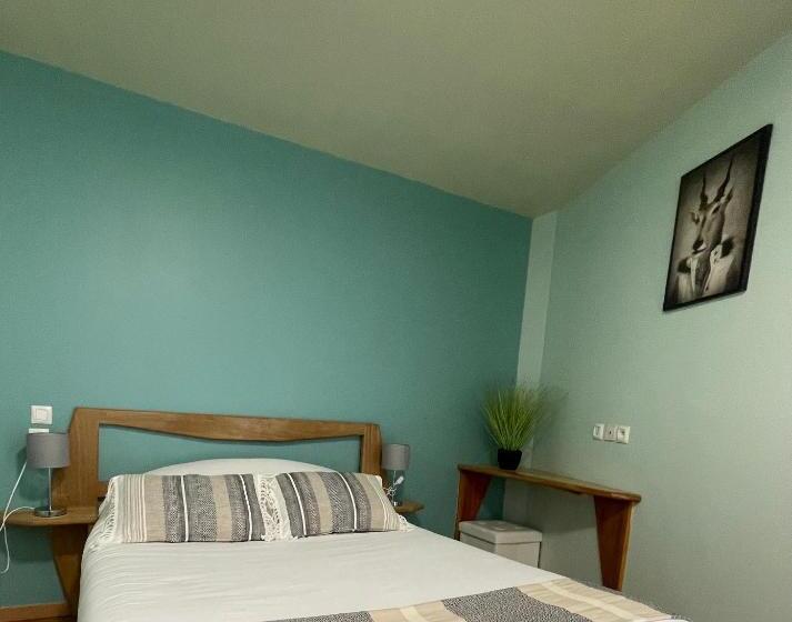 Номер Стандарт, Hôtel Le Moulin D'olt