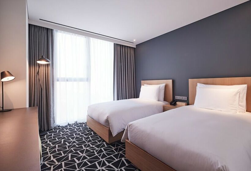 Номер Стандарт, L7 Gangnam By Lotte