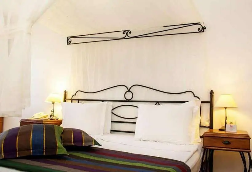 Suite, Maris Butik