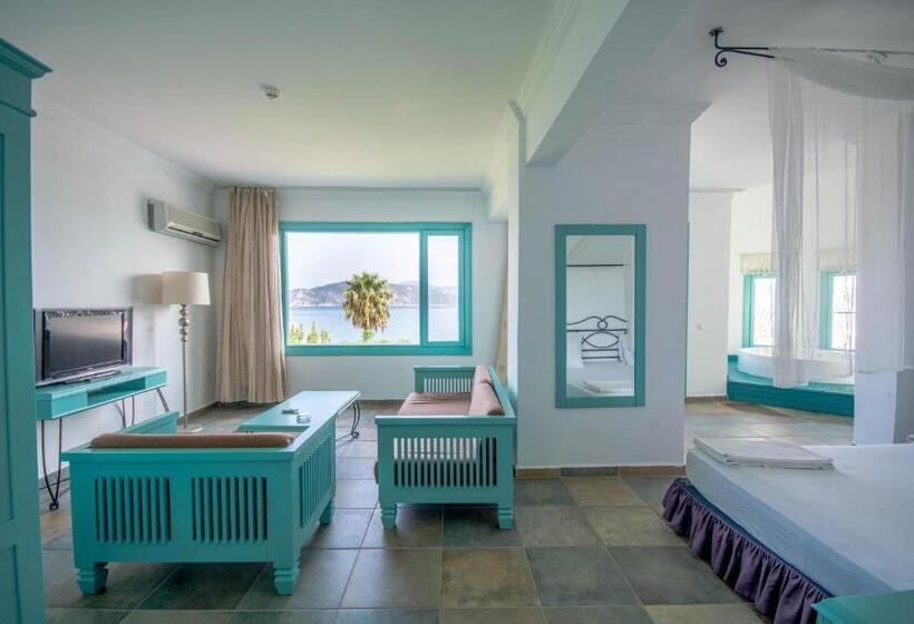 Suite met Jacuzzi, Maris Butik